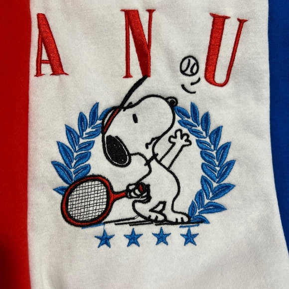 Peanuts Snoopy Sweater - Picture 3 of 5